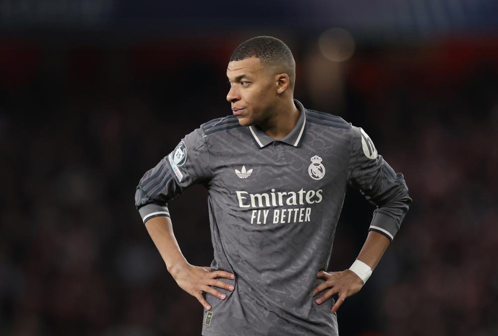 🎤水晶宫主帅：埃梅里的球队战术素养很高，但我们一定能进球.